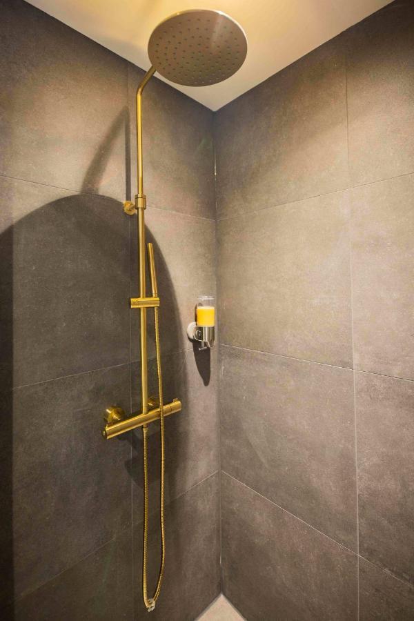 Apartment Historical 80m2 Retreat With Sauna Option - R51b