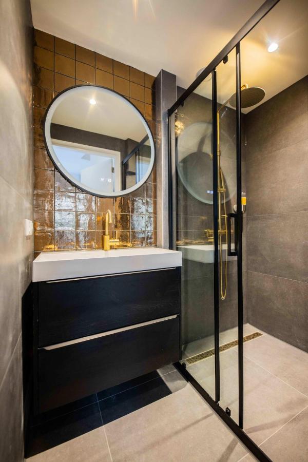 Historical 80m2 Retreat With Sauna Option - R51b